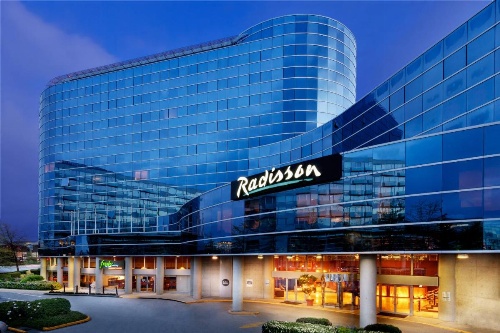 Radisson Hotel Vancouver Airport image 2